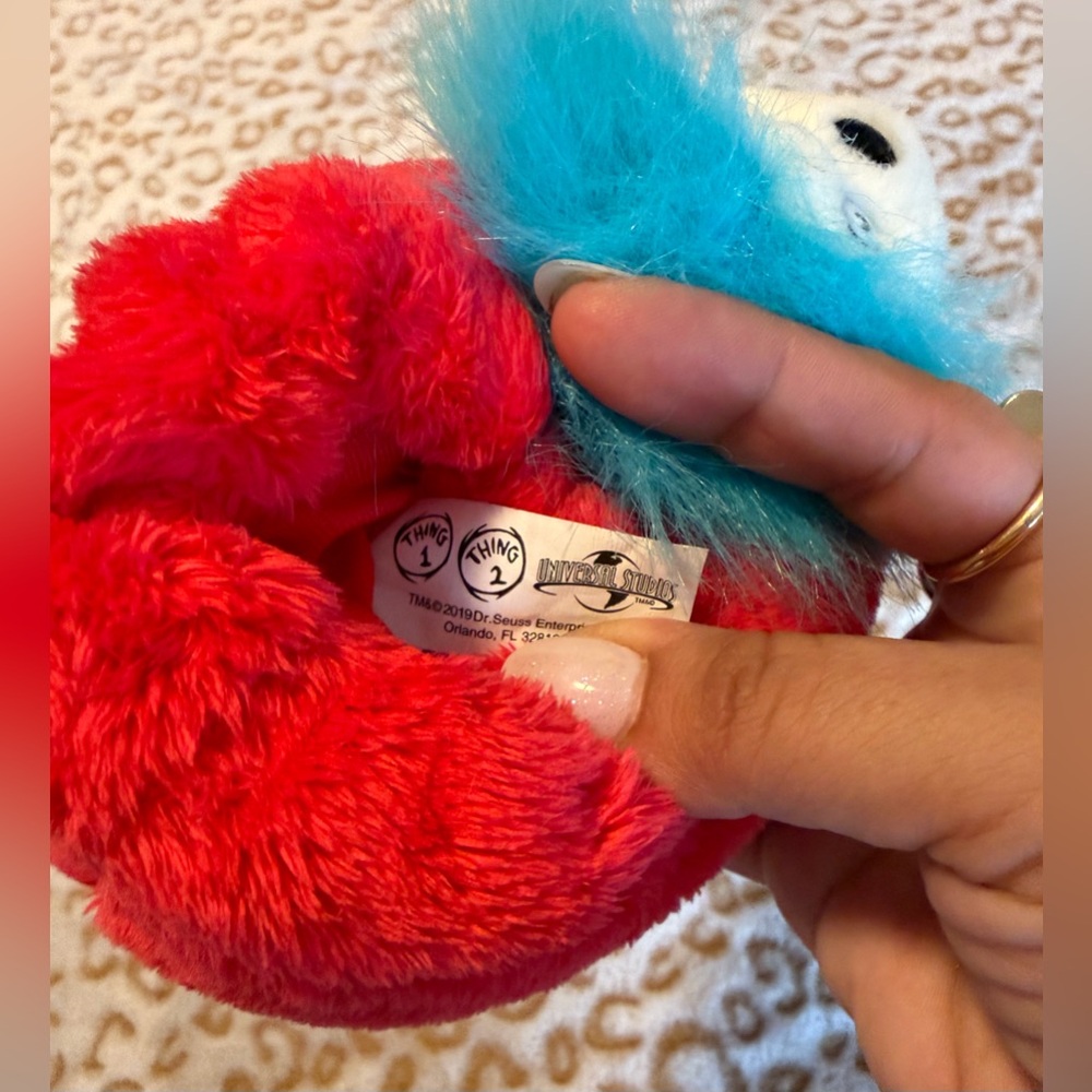 Dr. Seuss Vibrant Red Slippers Universal Studios 
Size: Youth (Small) - Picture 7 of 8